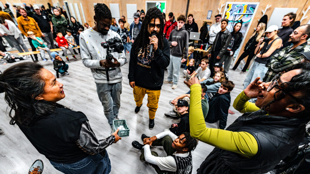 mini & maxi 2v2 battle breaking battle 16